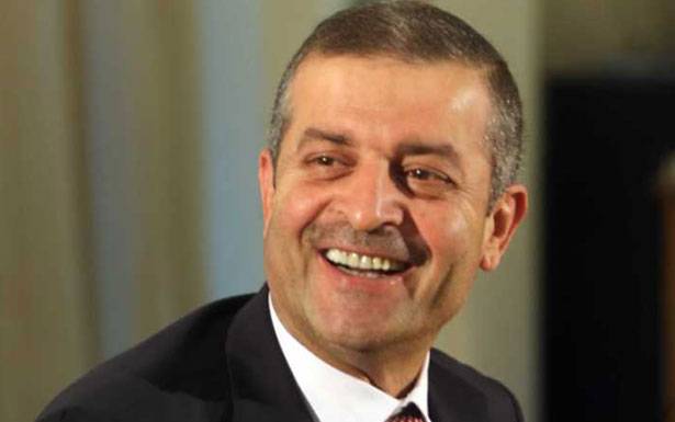 قبيسي: اذا استمرت الحكومة بهذه السياسة لا تستحق منّا الثقة