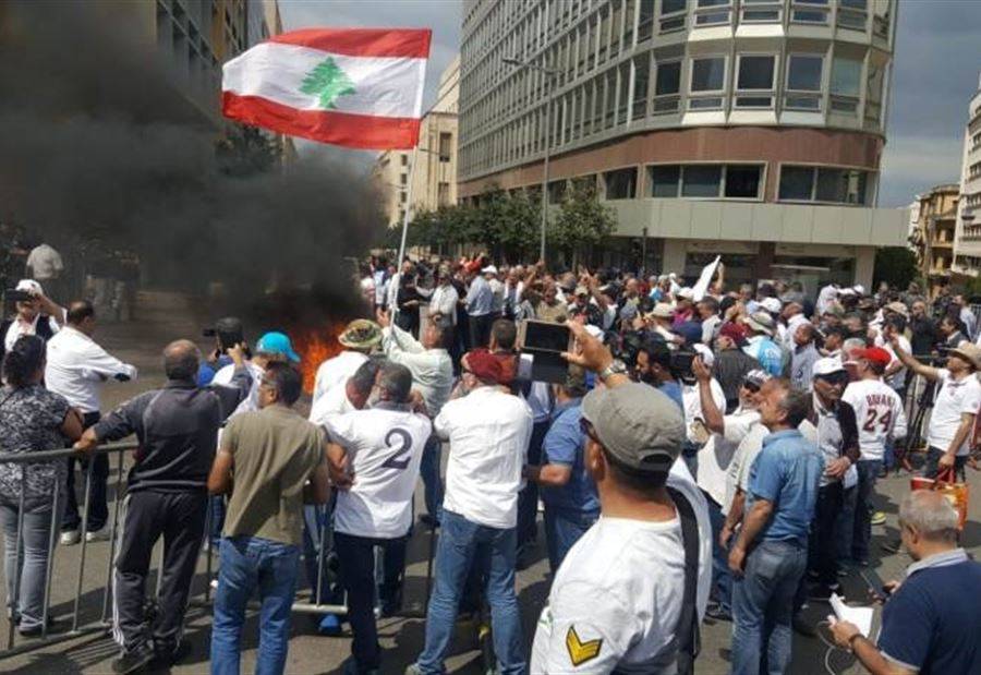 العسكريون المتقاعدون يعلنون إلاضراب عن الطعام!