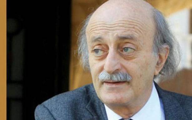 جنبلاط: ماذا يجري في احدى بلديات الشوف من مخالفات وتعدّيات على الأحراج ؟