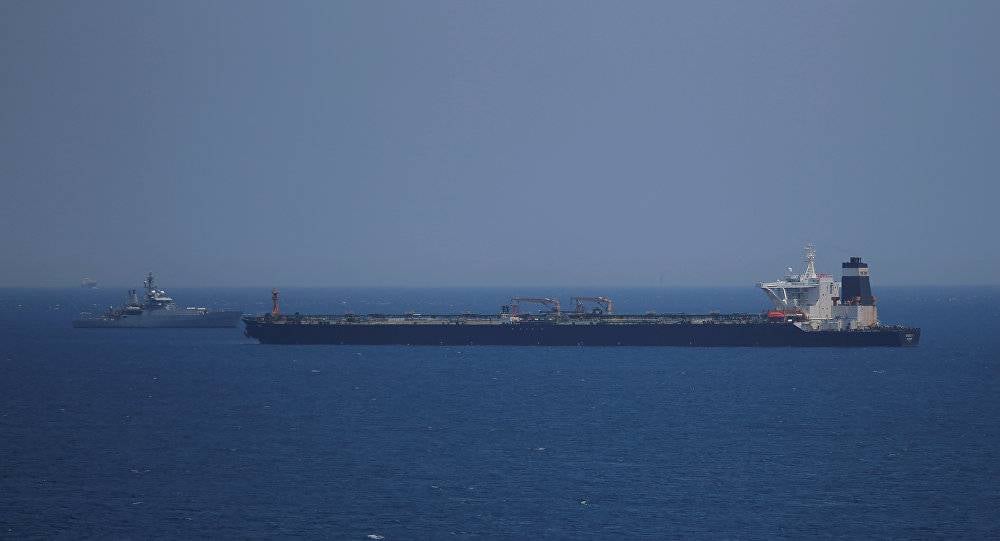 الناقلة 
