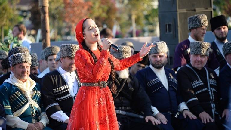 سلطات الشيشان تحظر "الإبداع الحر"!
