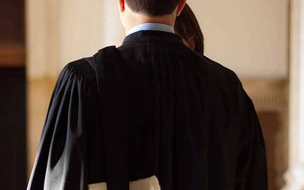 غياب الاتفاق على بدل أتعاب المحامي وأسس تحديدها