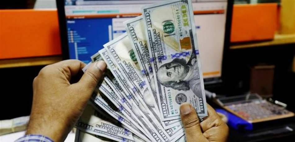 الدولار يستقر بعد تنامي التكهنات بخفض أكبر لأسعار الفائدة الأميركية