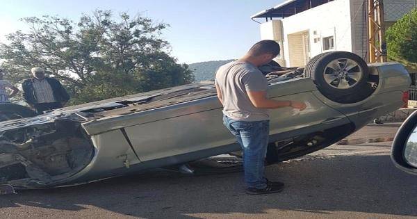 الصورة... جريحة نتيجة انقلاب سيارة في بخعون الضنية