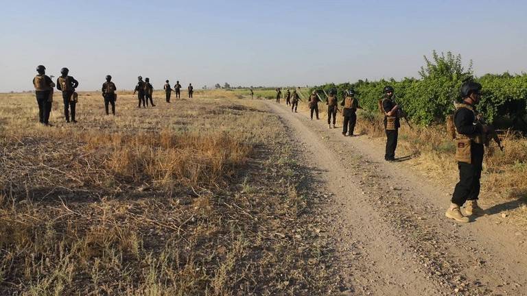 العراق.. القوات الأمنية والحشد الشعبي تطهر 12 قرية شمالي بغداد
