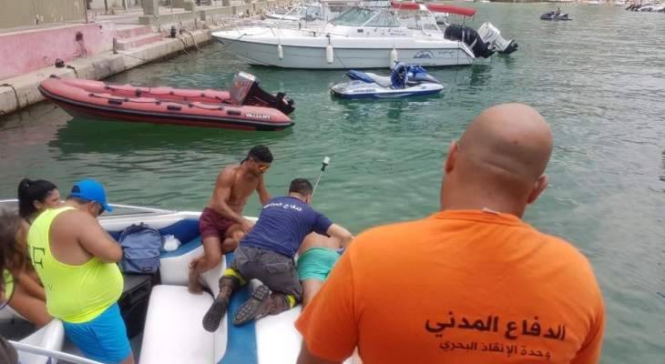 الدفاع المدني: مصاب إثر سقوطه عن زورق سياحي مقابل خليج جونية