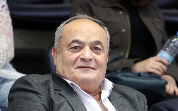 «الرجل القوي» في نادي الموسيقى الشوير

عبد الأحد: علاقتي ممتازة مع رئيس

واعضاء الاتحاد وسنحتضن نهائي الرابعة غداً