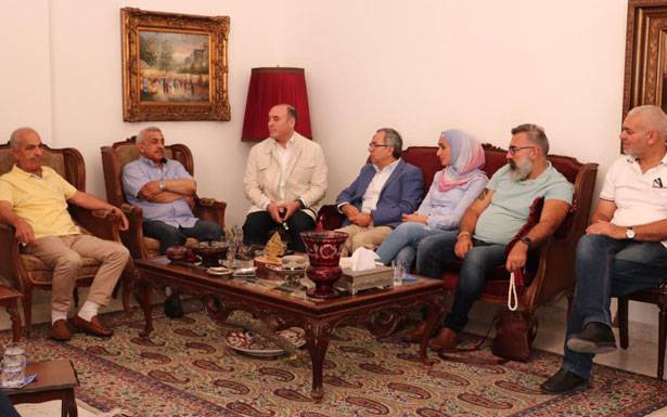 سعد عرض مع وفد تجمع المؤسسات الأهلية

في صيدا لحقوق الفلسطينيين الانسانية