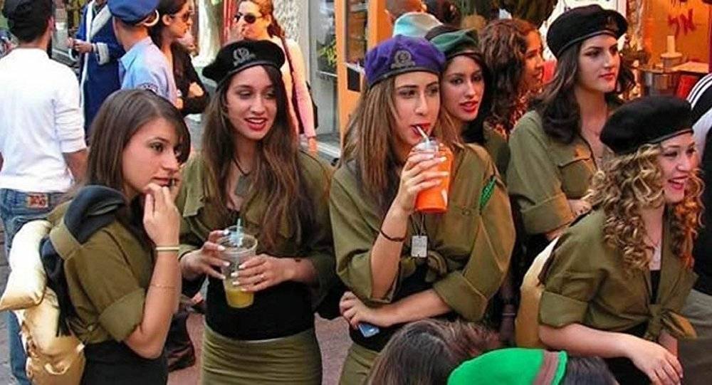 داخل الجيش الاسرائيلي۔۔۔ النساء يواجهن التفرقة