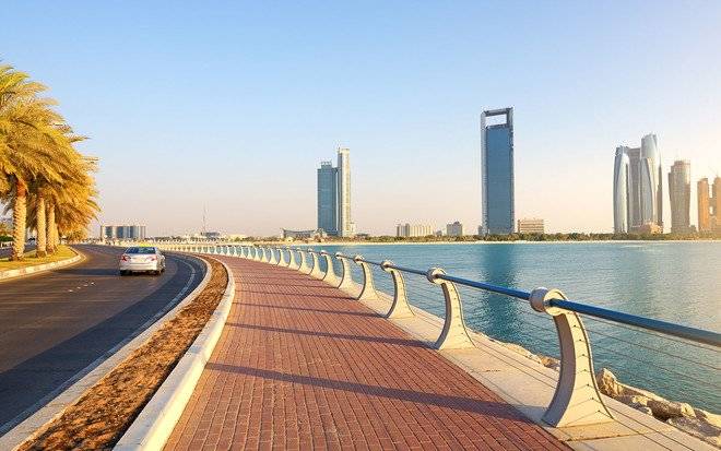 أبوظبي تتوقع جمع 109 مليون دولار سنويا من رسوم طرق جديدة