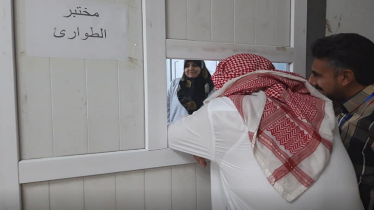 مسؤول عراقي يتنكر بزي عربي لمراقبة عمل المستشفيات