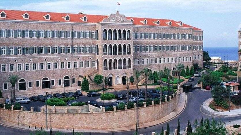 مذكرة من الحريري باعلان الحداد الرسمي 3 أيام على الرئيس التونسي