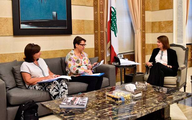 الحسن بحثت مع وفد الأمم المتّحدة

في استراتيجيّة مكافحة المخدرات