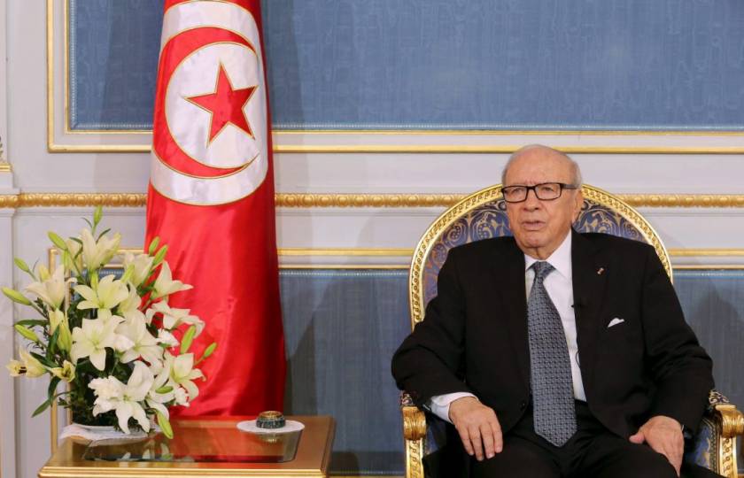 السبسي يُنقل مجدداً إلى المستشفى..