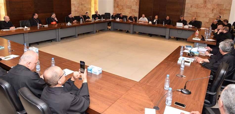 الراعي إلتقى البستاني وترأس اجتماع كهنة رعية جبة بشري