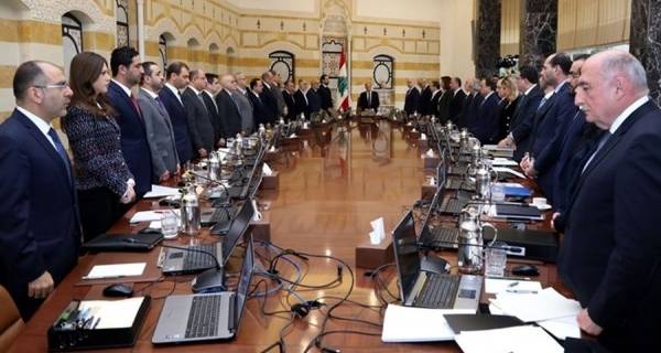 الحريري يضغط لكنه لن يستقيل