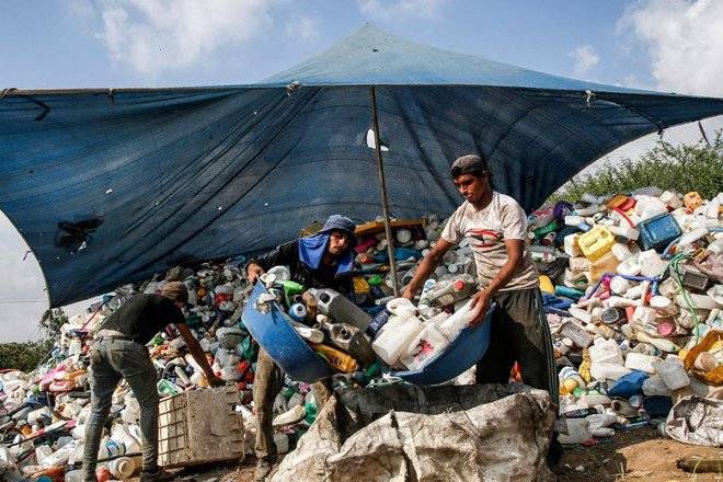 انخفاض مستوى دخل الفرد في غزة الى أدنى مستوى له على الإطلاق