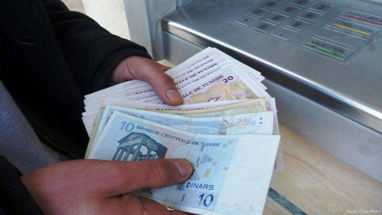 تخوفات من عدم استدامة صعود دينار تونس أمام النقد الأجنبي