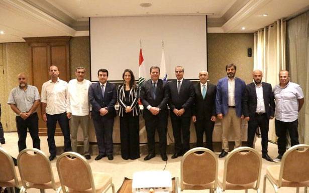 اللجنة الإدارية لنادي الراسينغ

تتقبل التهاني الثلثاء