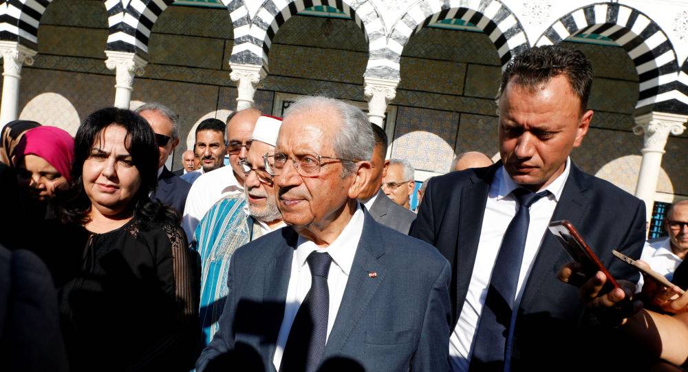 الرئيس التونسي يعلن حالة الطوارئ
