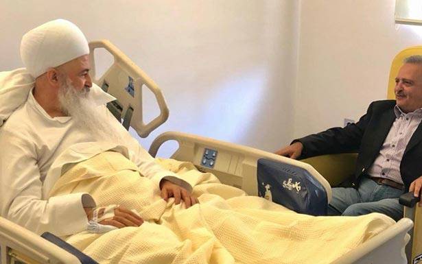أرسلان عاد الشيخ الصايغ

في المستشفى