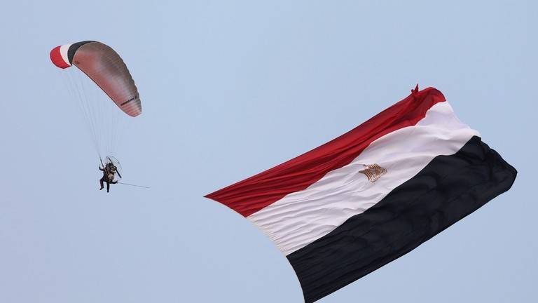 توضيح رسمي من الحكومة المصرية حول تسريح ربع موظفيها
