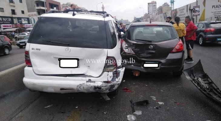 التحكم المروري: جريحان بتصادم بين 5 مركبات على أوتوستراد خلدة باتجاه الناعمة