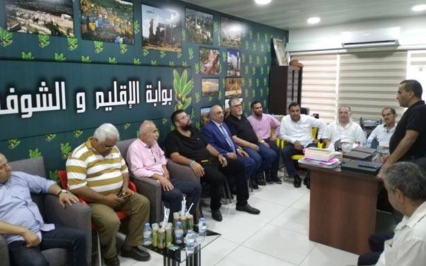 أحمد الحريري: رئيس الحكومة يُصرّ

على التهدئة سبيلاً للمخارج المطلوبة