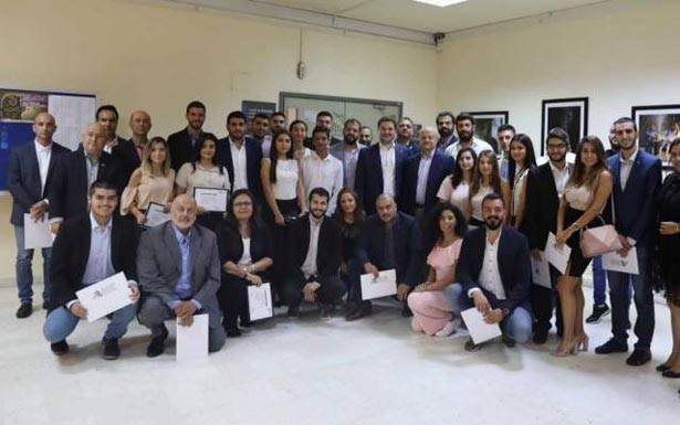 «أكاديميّة بشير الجميّل» خرّجت دورتها الثانية

وبالتعاون مع جامعة «الروح القدس»