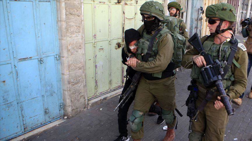 إسرائيل تعتقل 18 فلسطينيا في الضفة الغربية