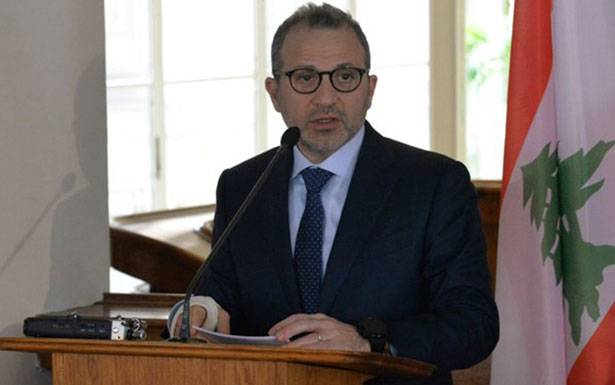 شن هجوماً عنيفاً على جعجع: همه محاربة العهد