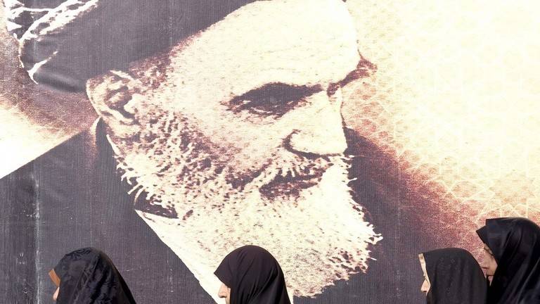 صحفي عراقي ينشر وثيقة إيرانية "نادرة" تكشف سبب وقف الحرب بين البلدين