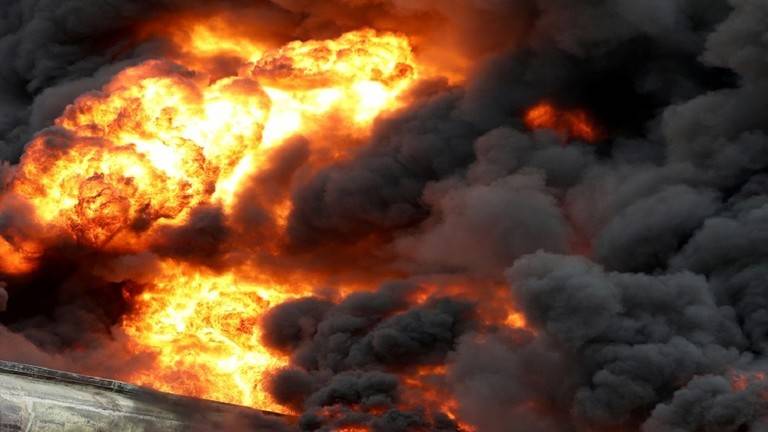 مقتل 50 شخصا على الأقل جراء انفجار صهريج للوقود غرب عاصمة تنزانيا
