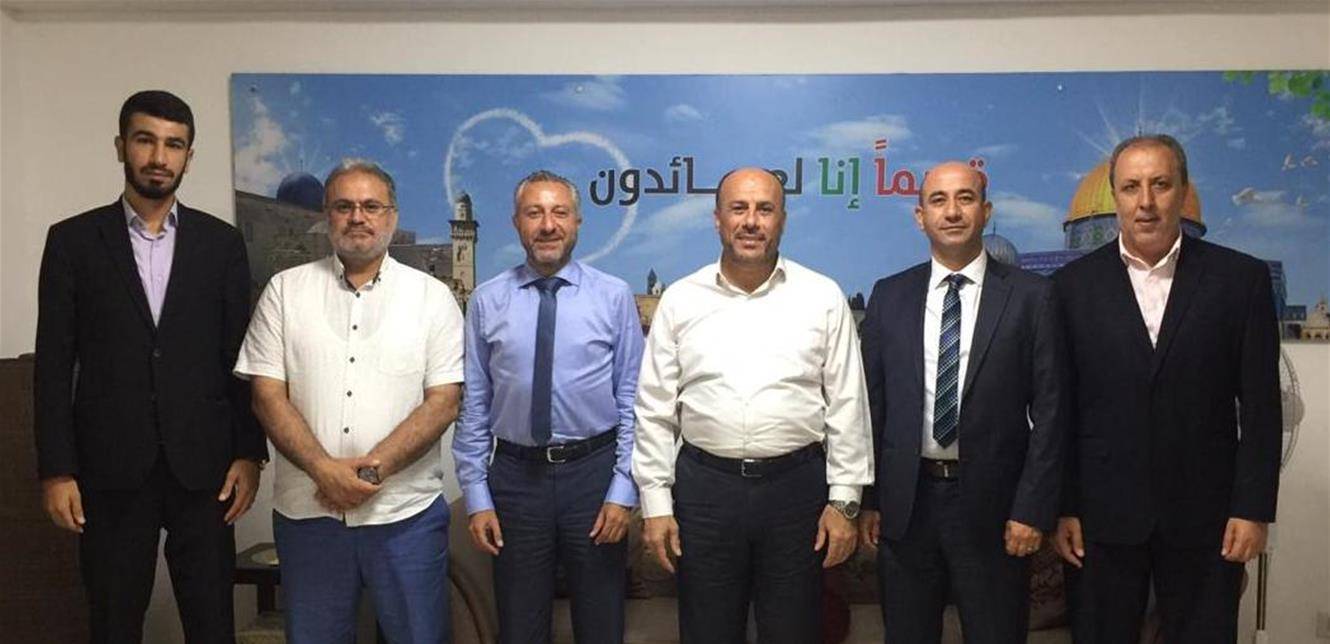"حماس" بحثت مع "التيار الوطني" في اجراءات وزارة العمل بحق الفلسطينيين