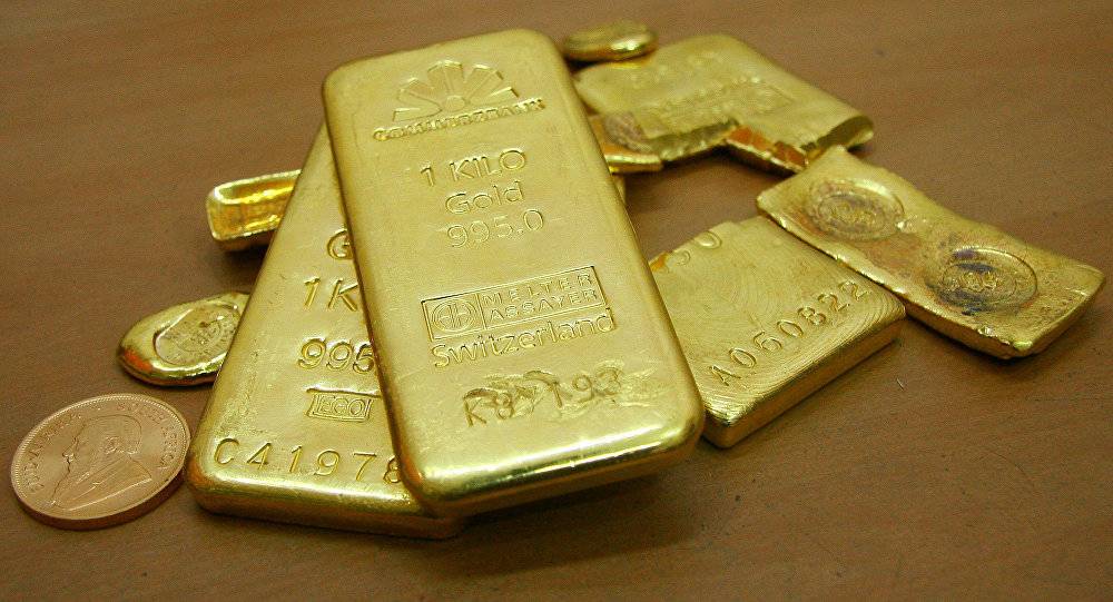 الذهب يبلغ أعلى مستوى في أكثر من 6 سنوات