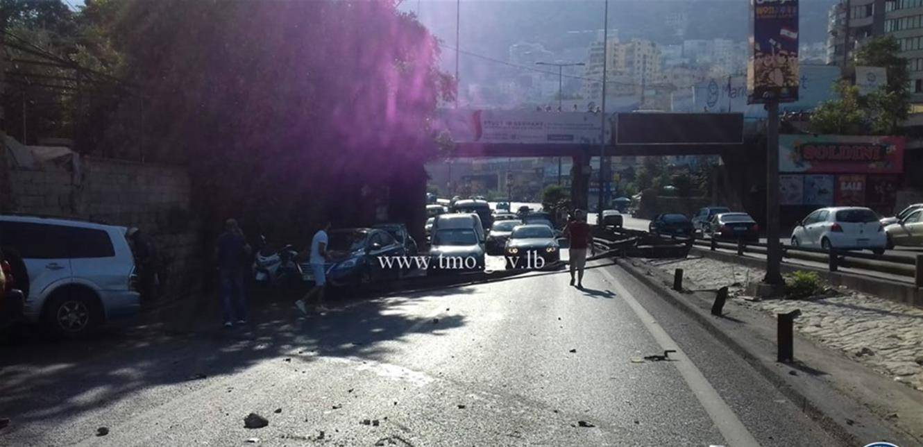 7 جرحى حصيلة حادث جونية (صور)