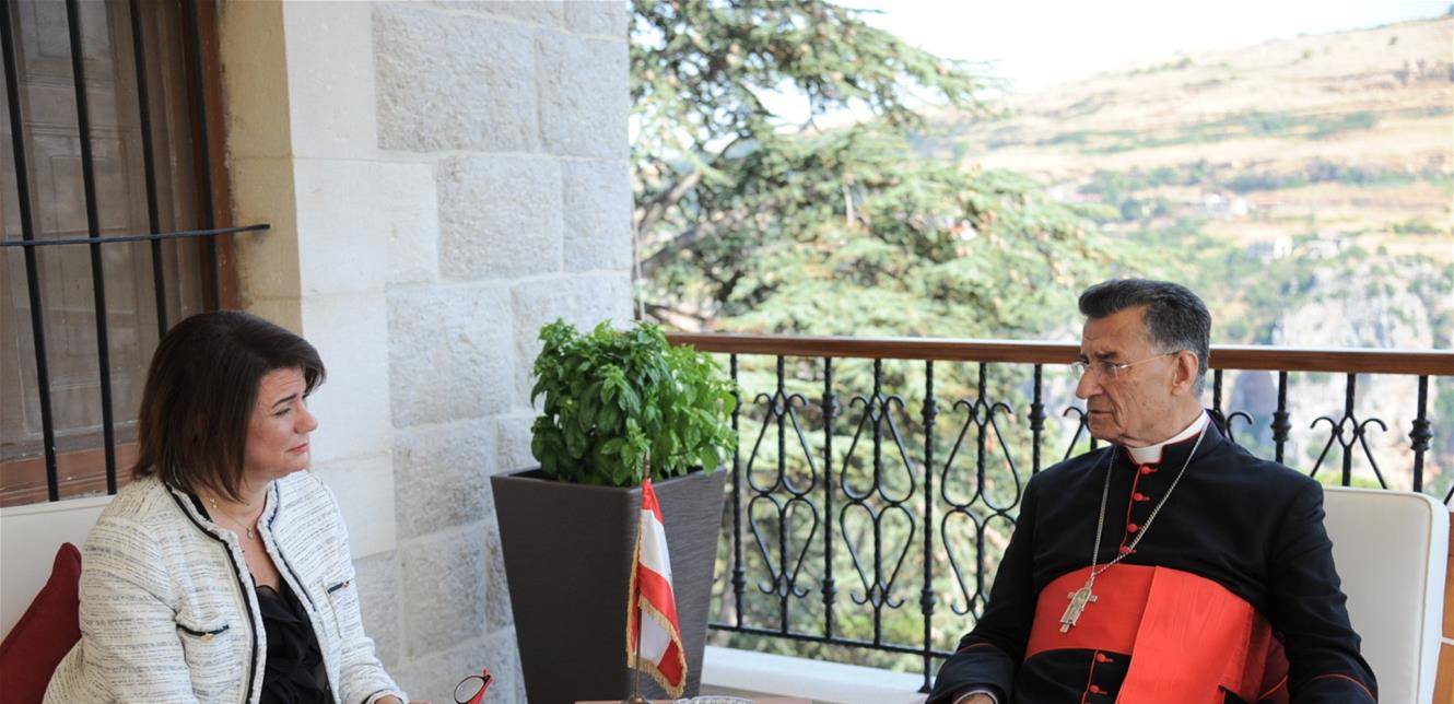 وزيرة الداخلية من الديمان: شعبة المعلومات لا تستهدف أية طائفة