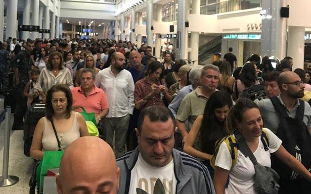 500 ألف لبناني قضوا إجازاتهم في الخارج
2.5 مليار دولار خسرها لبنان هذا الصيف