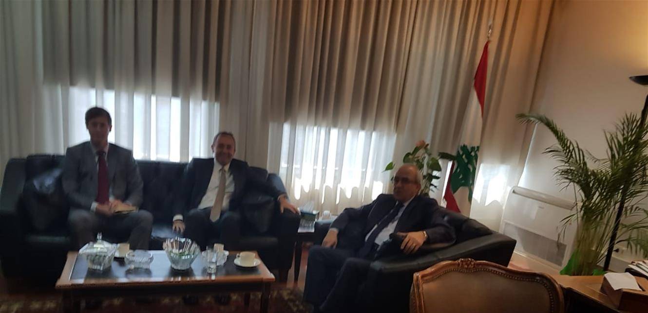 سرحان بحث مع سفير بريطانيا التعاون القضائي