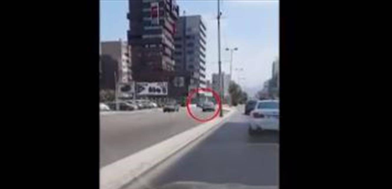 عرض حياته وحياة الآخرين للخطر.. فيديو يوثق ما فعله سائق في الصالومي!