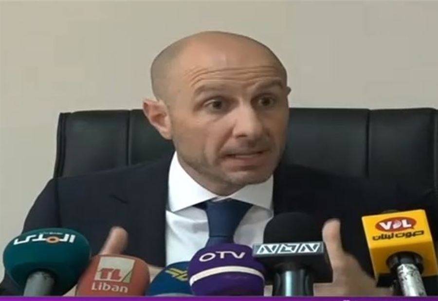 وزير البيئة يتحدى المنظرين... "يا عيب الشوم"