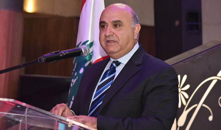 الدكاش أمِل أن يتعاون السياسيون على إنقاذ لبنان من الأزمات التي تعصف به