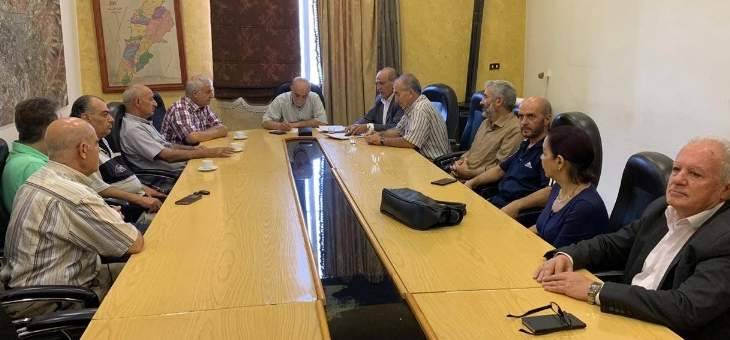 وفد من لقاء بعلبك الثقافي والإنمائي عرض مع رئيس بلدية بعلبك موضوع المولدات الكهربائية