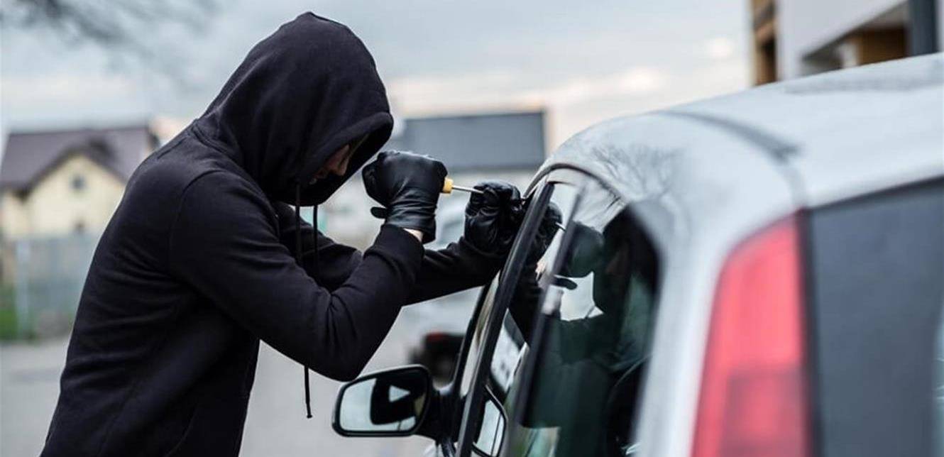 تفكيك عصابة مسلّحة لسرقة السيّارات.. وهذه هويات أفرادها!