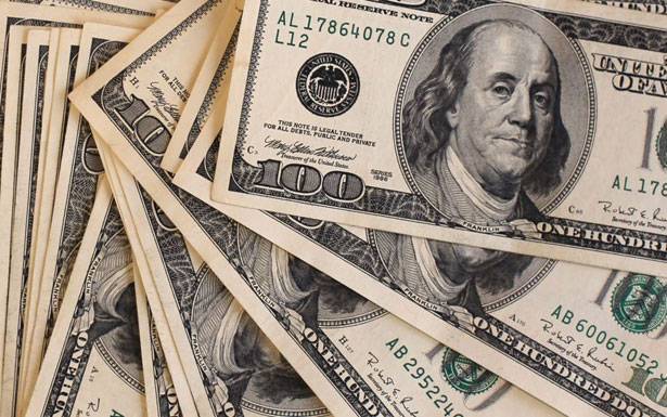 تعديل الفوائد المرجعيّة المدينة على التسليفات بالدولار