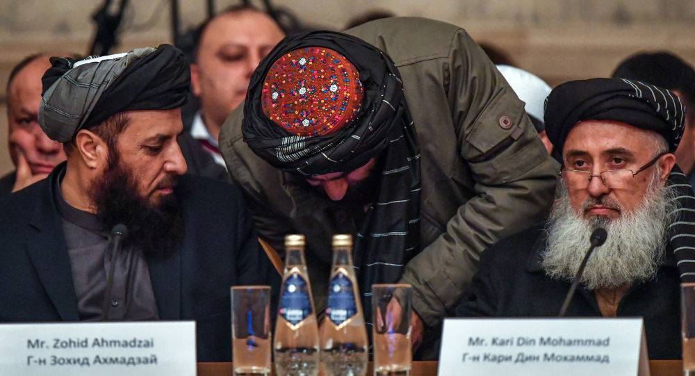 الصين تعرض استضافة مفاوضات السلام الأفغانية مع طالبان