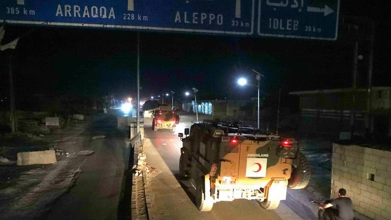 تركيا ترسل وحدات "كوماندوز" إلى الحدود مع سوريا