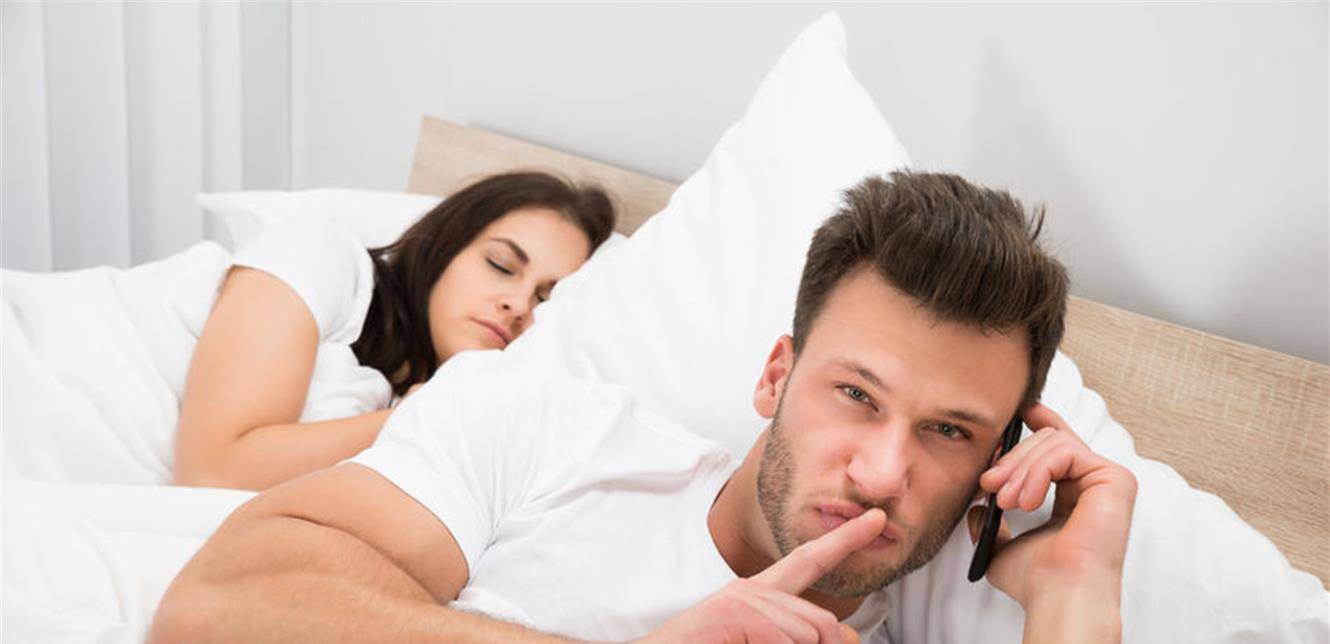 في خلدة.. حاولت الإنتحار بسبب "واتسآب" زوجها