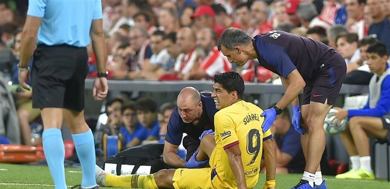 "برشلونة" يكشف تفاصيل إصابة سواريز