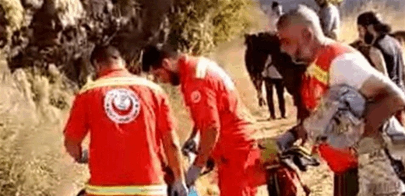 في الكورة.. سقط عن الحصان وهذا ما حلّ به